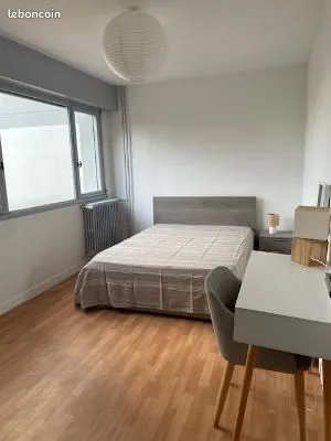 Chambre dans colocation meublée proche ESA - UCO