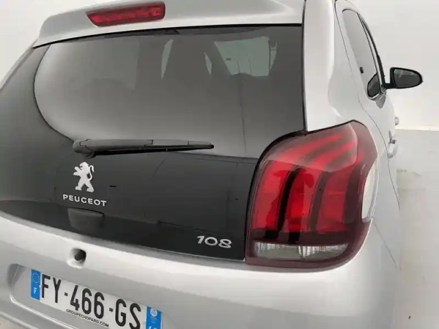 Peugeot 108 vti 72ch s&amp;s bvm5 — photo 31