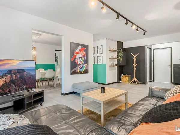 Chambre meublée dans super coloration 157m² Annemasse centre - 35min Uni Genève / Tram17 à pied - To
