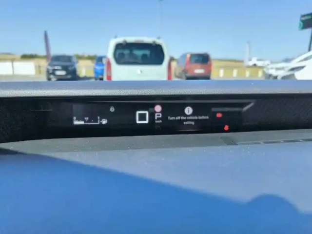 Citroën C3 Aircross hybride 145 ch aut — photo 10