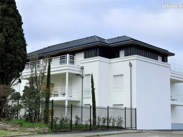 Grand appartement T2 récent meublé 32m² - Résidence Etudiante - Proche Angers