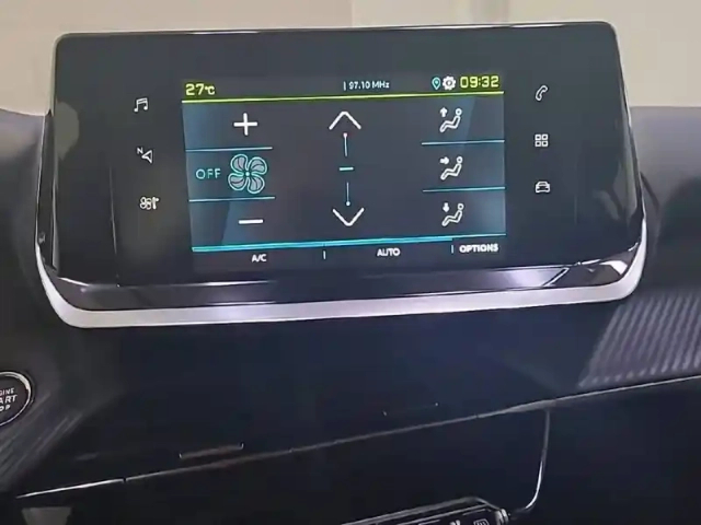 Peugeot 208 electrique 50 kwh 136ch — photo 45
