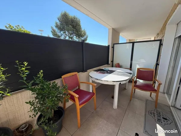 Studio 1 pièce 24 m²