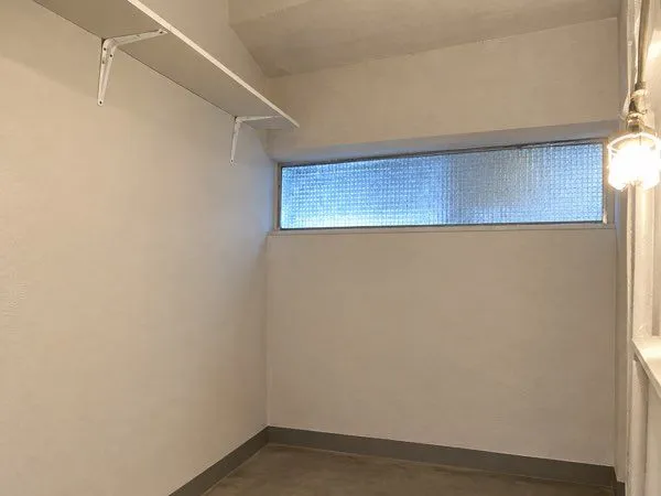 Cellier / local pour stockage