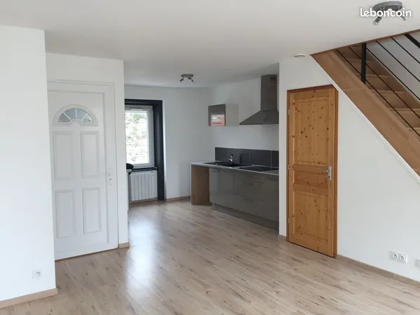 Appartement à louer de 55 m2 en duplex proche zone du pêcher