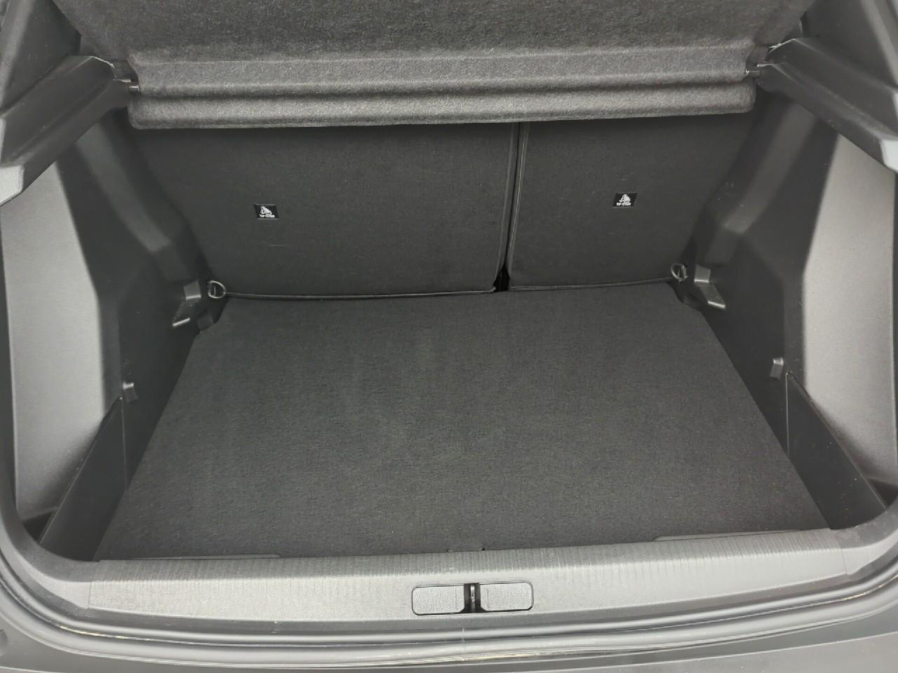 Peugeot 2008 hybrid 145 ch e-dcs6 allure — photo 6