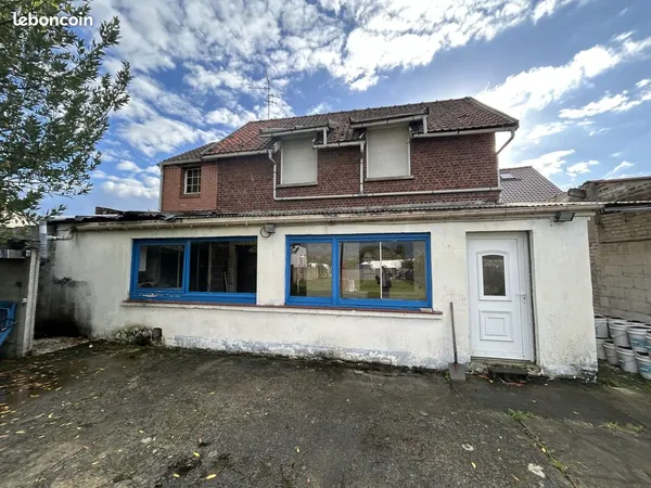 Maison 8 pièces 241 m²
