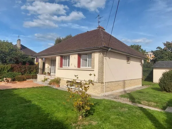 Bayeux - quartier reine mathilde - maison de 107 m² avec jardin, balcon, terrasse et garage