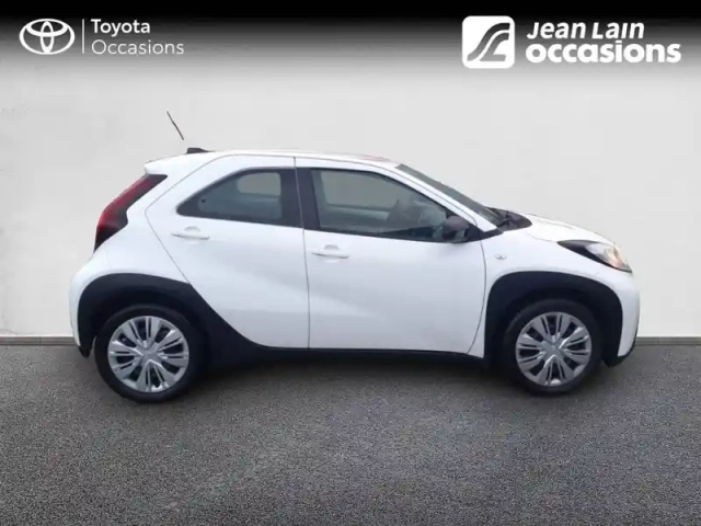 Toyota Aygo X 1.0 vvt-i 72 — photo 24