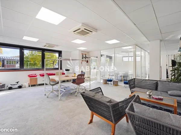 Bureaux 105 m²