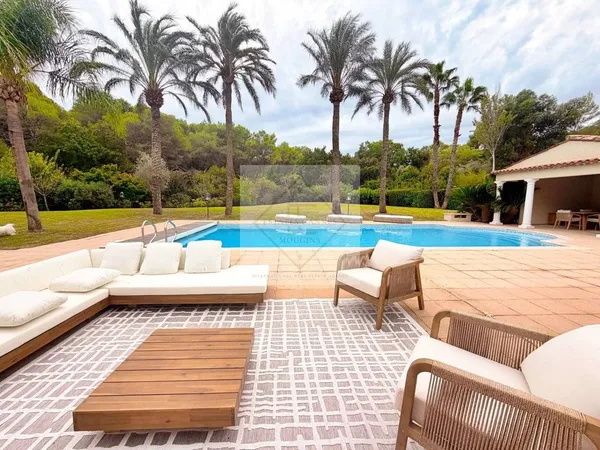 Villa 6 pièces 270 m²