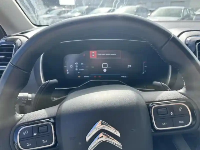 Citroën C5 Aircross — photo 11
