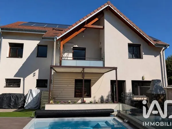 Maison 5 pièces 160 m²