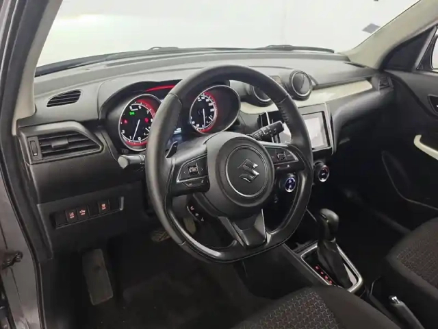Suzuki Swift 1.0 boosterjet auto — photo 198