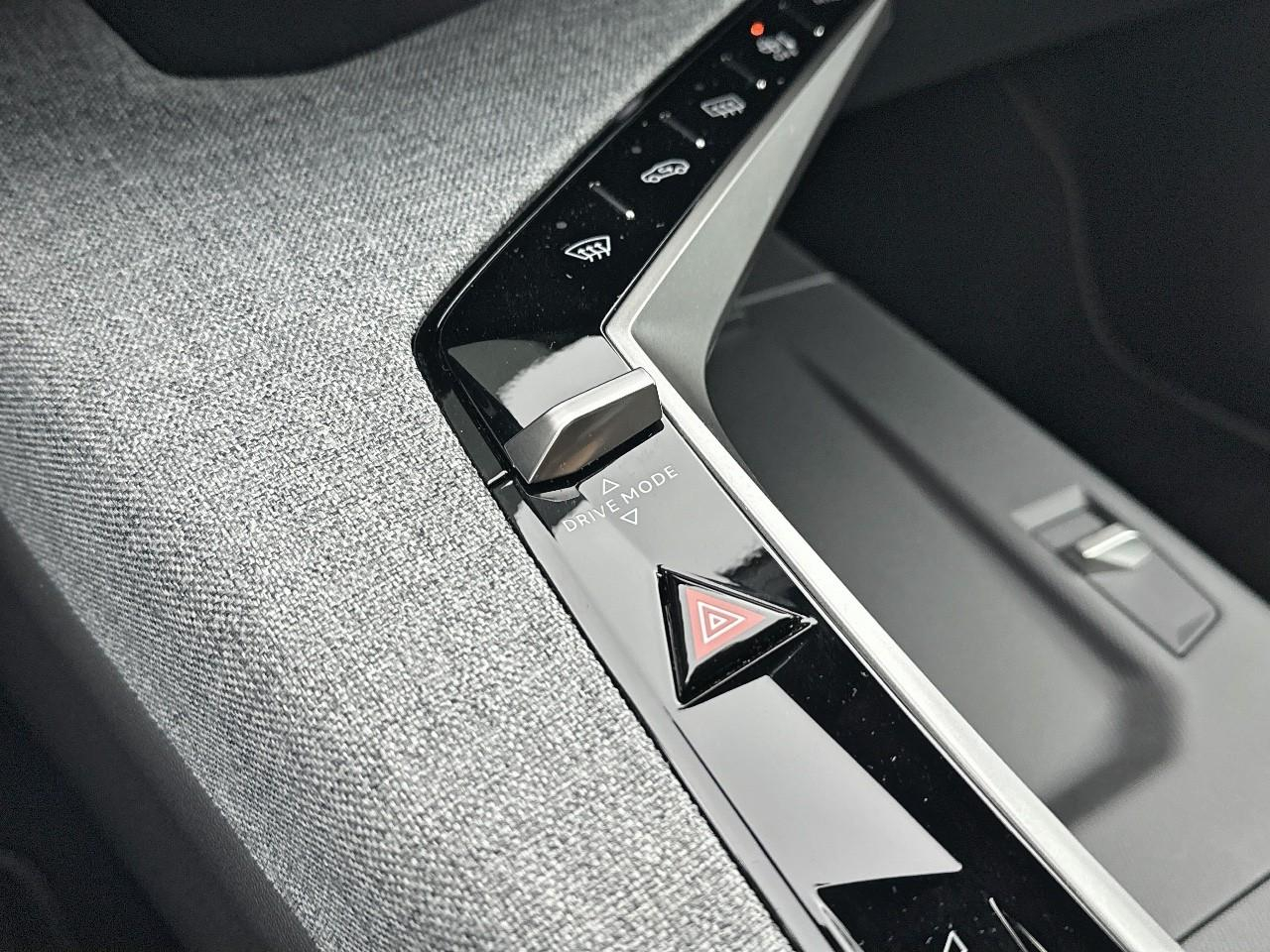 Peugeot 5008 hybrid 145 ch e-dcs6 gt — photo 31