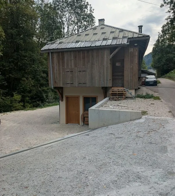 Photo 3