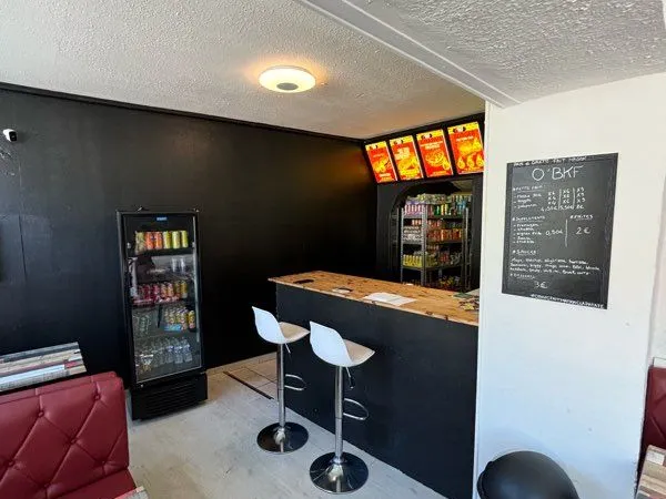 à vendre - fast-food équipé et prêt à exploiter - emplacement + matériel