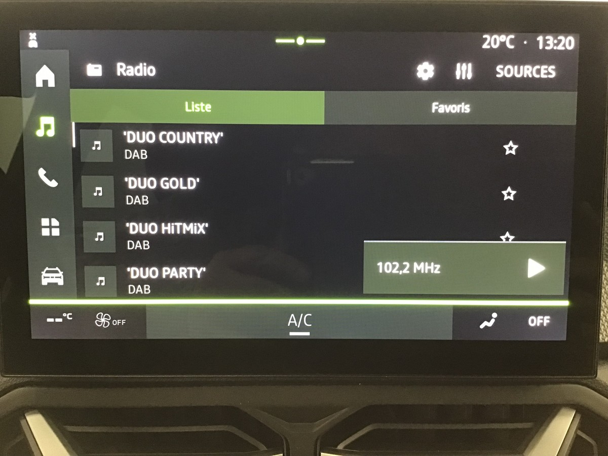 Dacia Duster — photo 18