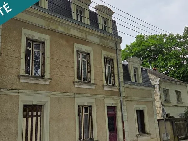 Belle maison de ville; secteur calme et agréable.