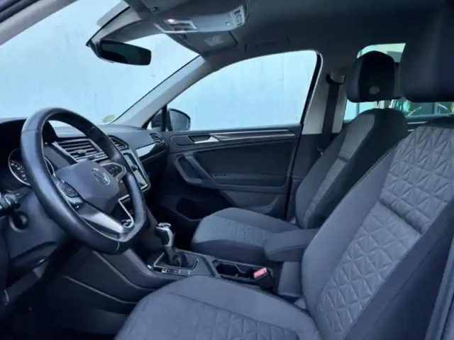 Volkswagen Tiguan 2.0 tdi 150ch life business dsg7 — photo 10