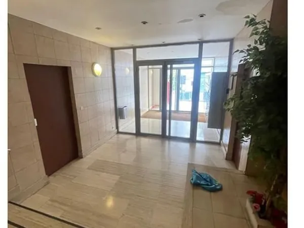 Bureau 247 m²