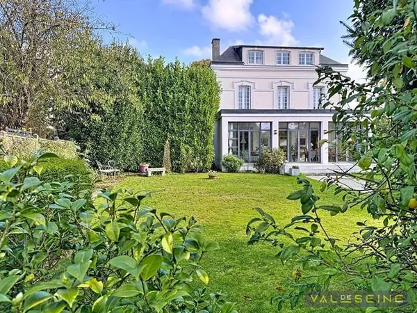 Maison 8 pièces 200 m²