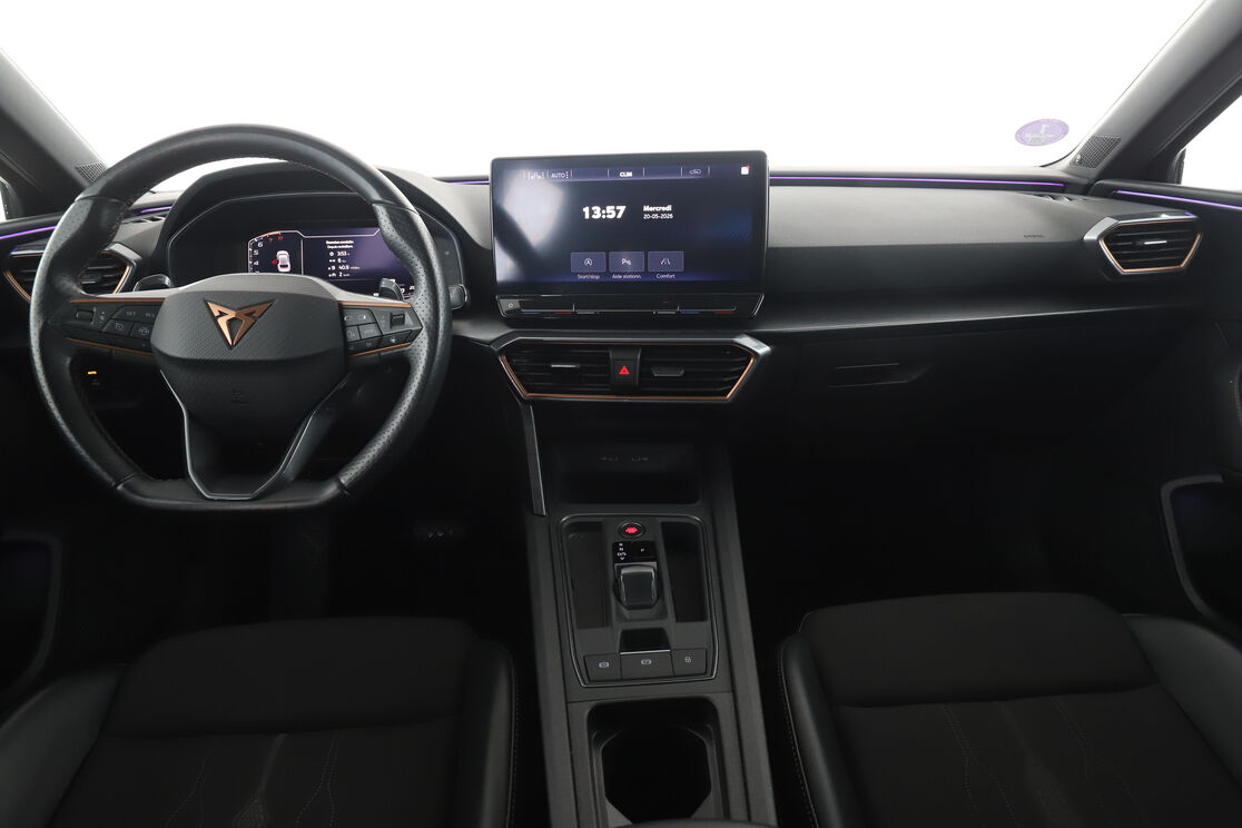 Cupra Leon 1.5 eTSI V DSG7 — photo 11