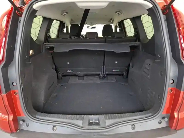 Dacia Jogger tce 110 5 places — photo 16