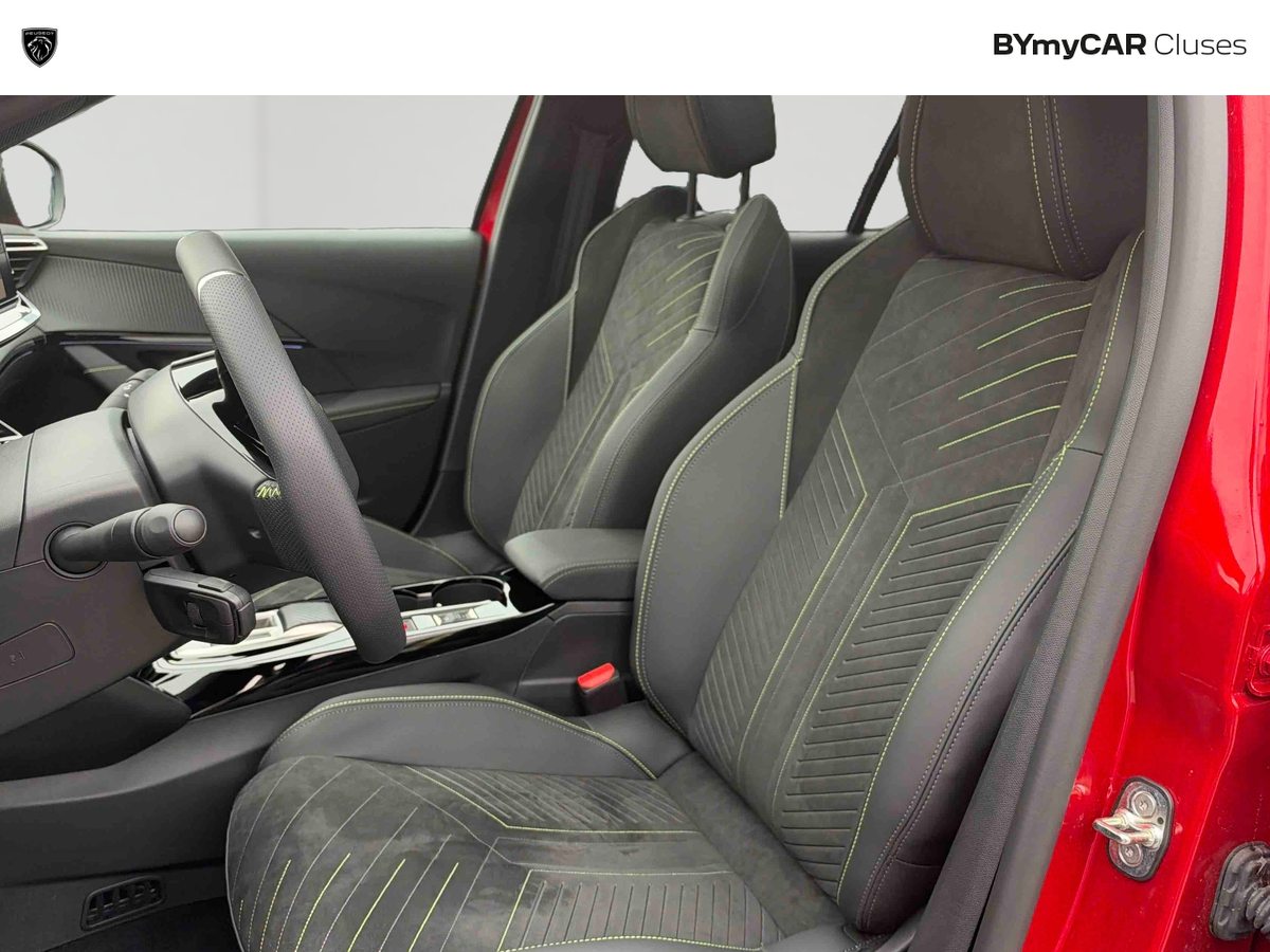 Peugeot 208 Hybrid 145 ch e-DCS6 — photo 11