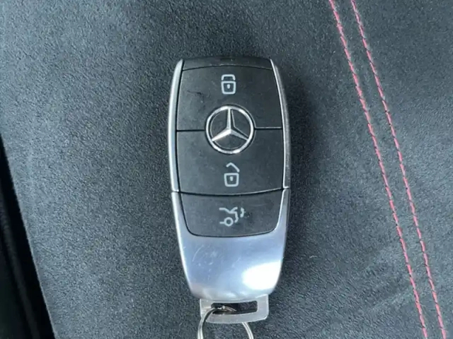 Mercedes Cla 200 d shooting brake amg l — photo 8