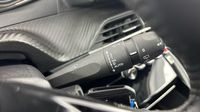 Peugeot 2008 1.2 PureTech 100ch S&S Allure — photo 26
