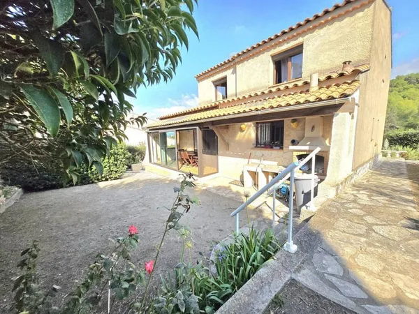 Maison 6 pièces 164 m²