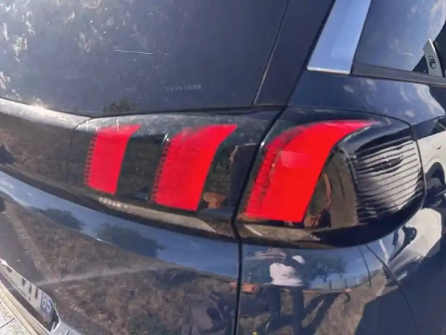 Peugeot 5008 bluehdi 130ch s&amp;s bvm6 — photo 17