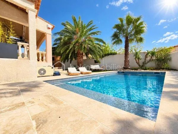 Villa 6 pièces 156 m²