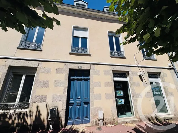 Bâtiment 3 pièces 297 m²
