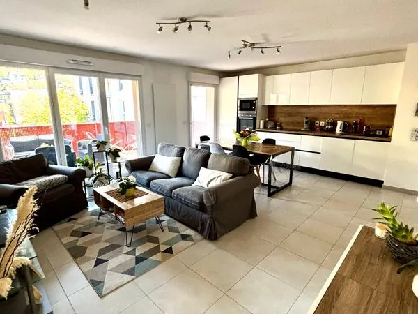 Grand appartement - T5 - 96m²