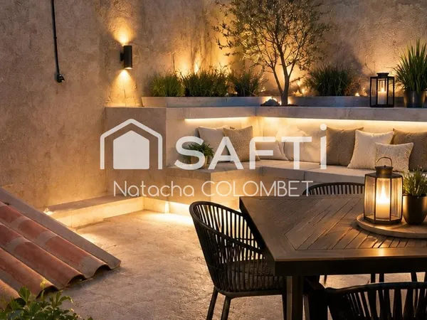Bâtisse à fort potentiel avec terrasse tropézienne