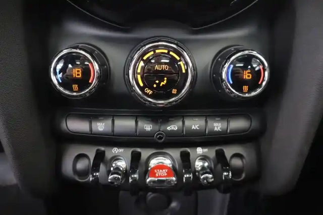 Mini Mini hatch 3 portes cooper 136 ch bva7 — photo 26