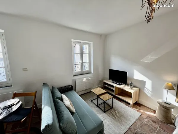 Studio 1 pièce 23 m²