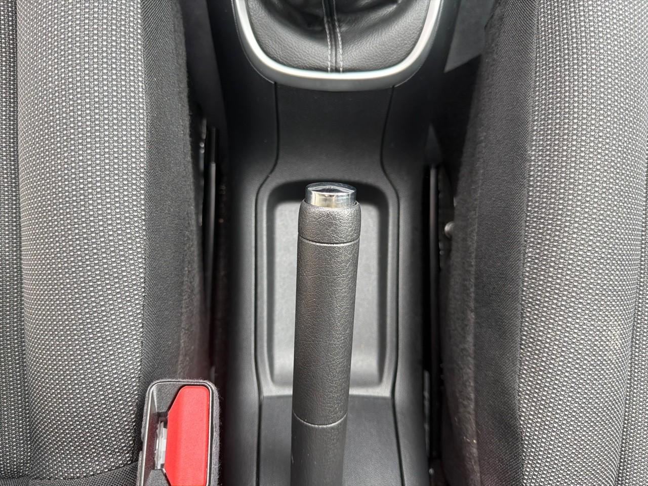 Citroën C3 1.2 puretech 83ch s&s shine — photo 19