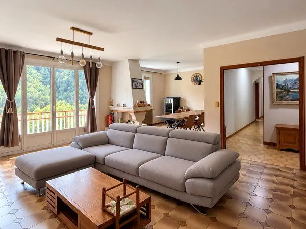 Maison 5 pièces 155m2