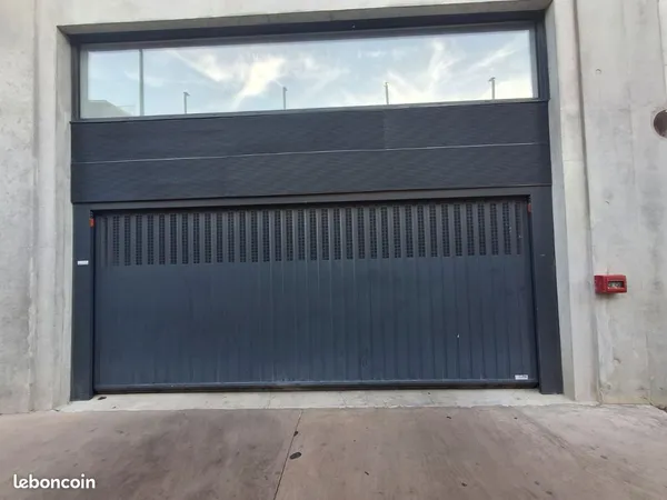 Place de parking sous-terrain