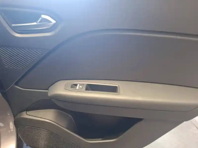 Renault Captur eco-g 100 ch — photo 22