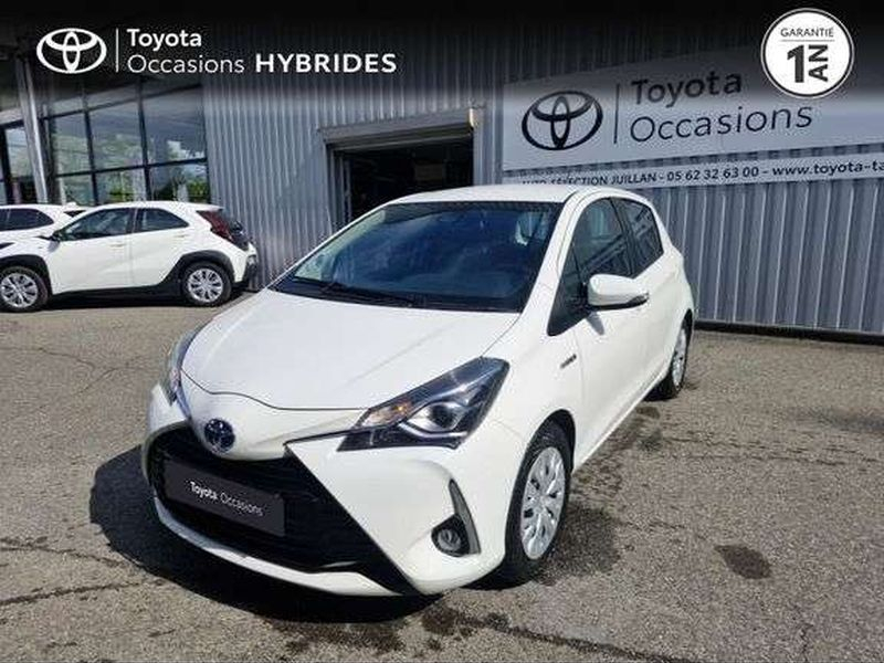 Toyota YARIS Toyota Yaris 100h Dynamic 5p — photo 1