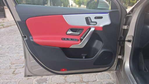 Mercedes Classe A 250 224 7G-DCT - AMG Line – 2019 – 48734 km – Essence – Boîte Automatique — photo 46