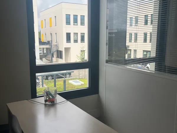 Loue bureau - 12m²