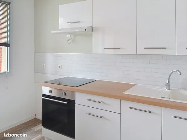 À louer - Bel F2 de 46 m² avec grand balcon exposé plein Sud - Rouen Saint-Clément