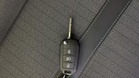 Peugeot 2008 1.5 BlueHDi 130ch S&S Allure EAT8 125g — photo 16