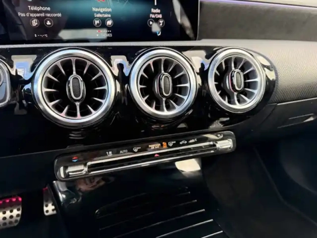 Mercedes Classe A 180 d amg line /177 li — photo 14