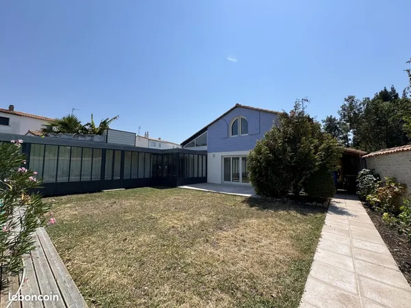 Maison 8 pièces 160 m²